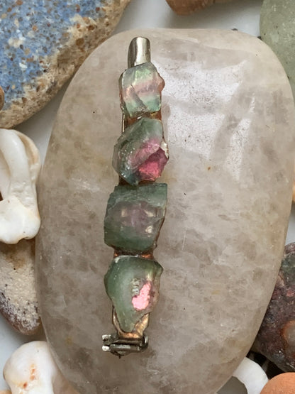 Broche en tourmaline melon d'eau/ pastèque - 38 mm x 8 x 8 - 2 gr. - Création Zen Curiosity !