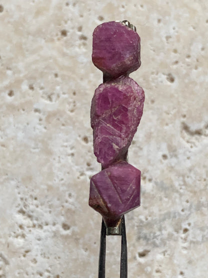 Broche en rubis - 38 mm x 8 x 8 - 4,2 gr. - Création Zen Curiosity !
