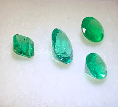 Émeraudes naturelles de Zambie – Pierres fines authentiques (2 carats au total) - Vendu en lot ou à l’unité