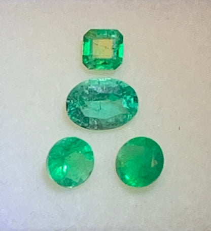 Émeraudes naturelles de Zambie – Pierres fines authentiques (2 carats au total) - Vendu en lot ou à l’unité