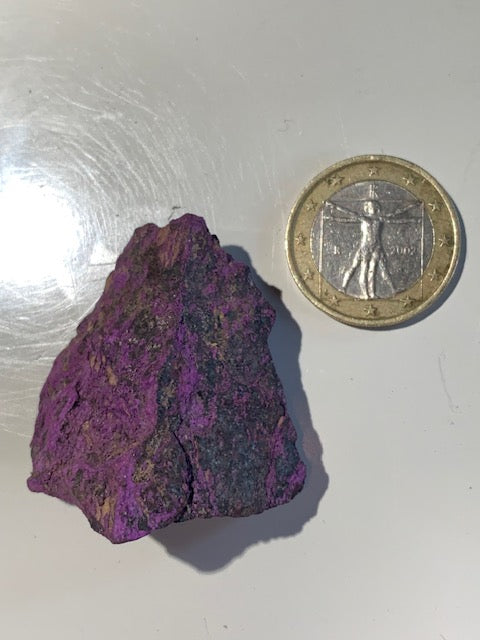 Purpurite - spécimen brut et naturel - 43 mm x 38 x 19 - 28,1 gr.