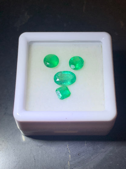 Émeraudes naturelles de Zambie – Pierres fines authentiques (2 carats au total) - Vendu en lot ou à l’unité