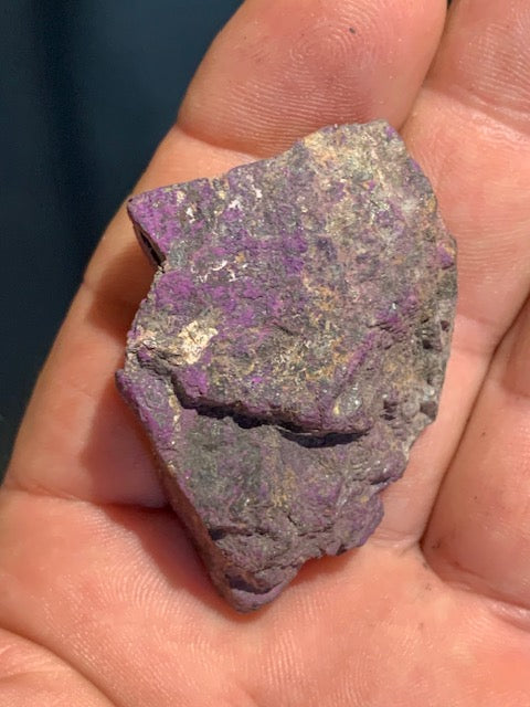 Purpurite - spécimen brut et naturel - 51 mm x 35 x 17 - 27,7 gr.