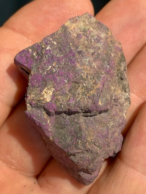 Purpurite - spécimen brut et naturel - 51 mm x 35 x 17 - 27,7 gr.