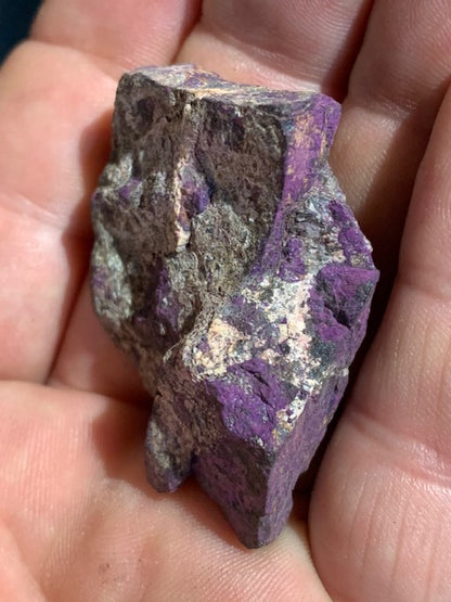 Purpurite - spécimen brut et naturel - 51 mm x 35 x 17 - 27,7 gr.