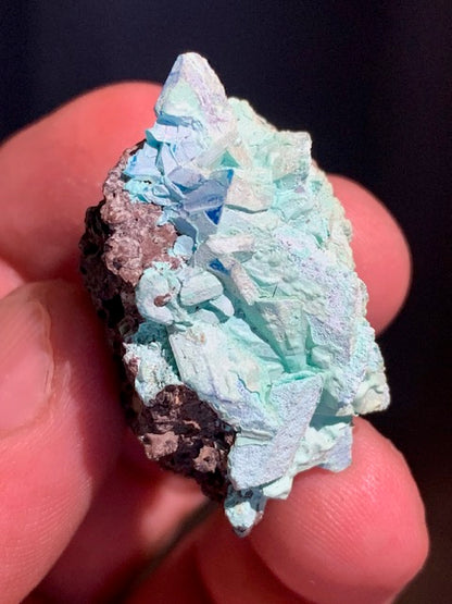 Chalcanthite (Sulfate de cuivre) - spécimen brut et naturel de 41 mm x 35 x 24 - 21,8 grammes