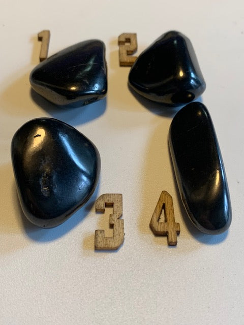 Shungite Argentée – Pierres roulées de 30x20x20 mm - 10 à 20 gr. – Parfait pour porter tous les jours !