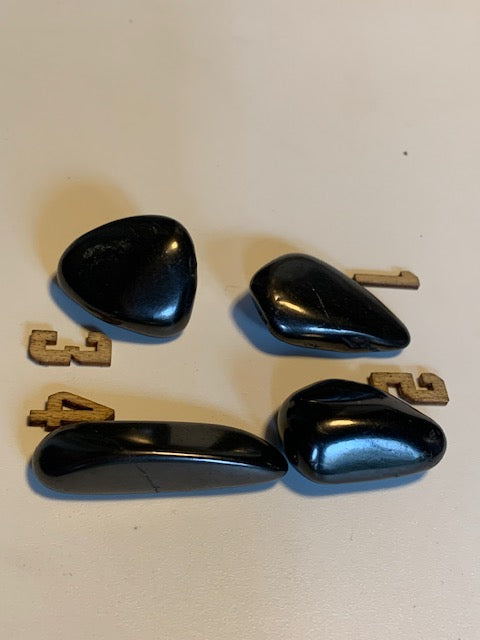 Shungite Argentée – Pierres roulées de 30x20x20 mm - 10 à 20 gr. – Parfait pour porter tous les jours !