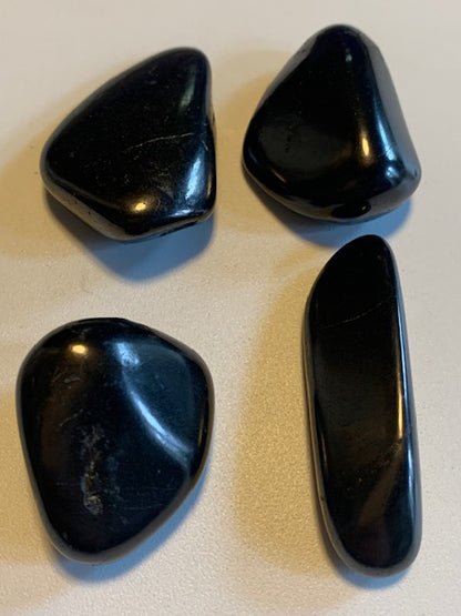 Shungite Argentée – Pierres roulées de 30x20x20 mm - 10 à 20 gr. – Parfait pour porter tous les jours !