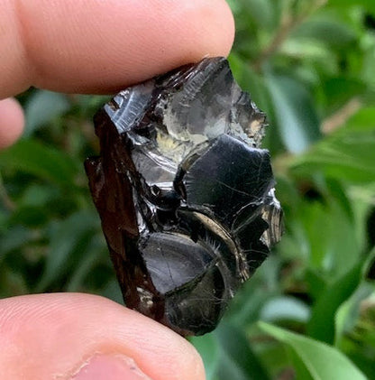 Shungite Élite/ Noble  – Pierre brute naturelle 35x20x16 mm, 9,4 g – Pièce rare et authentique !