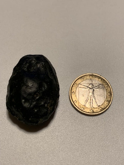 Tectite du Viet-Nam - 37 mm x 27 x 20 - 21,9 grammes - Fascinant, envoutant, hypnotisant !