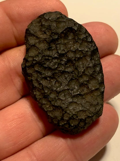 Tectite du Viet-Nam - 50 mm x 32 x 10 - 19 grammes - Fascinant, envoutant, hypnotisant !