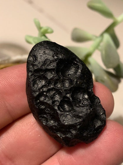 Tectite du Viet-Nam - 41 mm x 27 x 11 - 14,9 grammes - Fascinant, envoutant, hypnotisant !