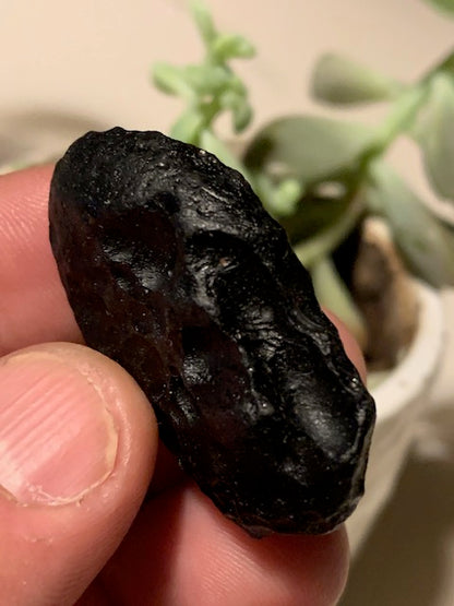 Tectite du Viet-Nam - 41 mm x 27 x 11 - 14,9 grammes - Fascinant, envoutant, hypnotisant !