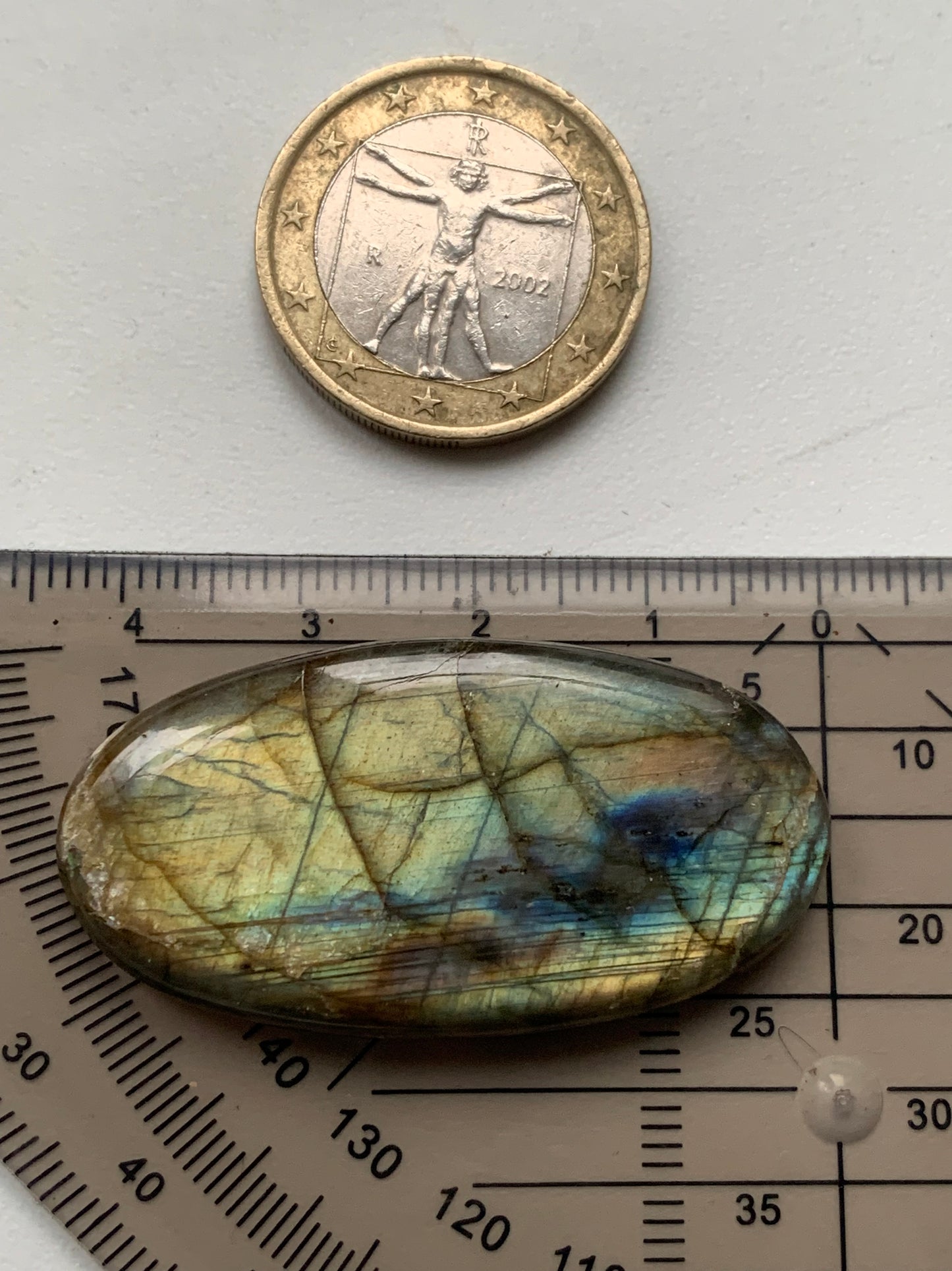 Labradorite, cabochon de forme 'ovale' - ± 42 x 22 x 6 mm - 9,6 gr. - Qualité AA à AAA !