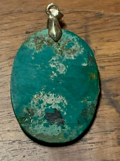 Concept : Pendentif de malachite + charm | cabochon de 38 x 29 x 5 millimètres