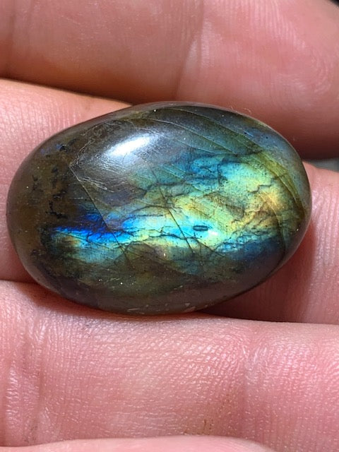 Labradorite, cabochon de forme 'ovale' - ± 29 x 20 x 8 mm - 7,3 gr. - Qualité AA à AAA !