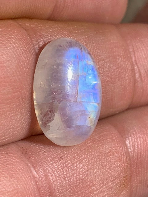 Labradorite blanche (Spectrolite claire/  péristérite), cabochon de forme 'ovale' - ± 18 x 13 x 6 mm - 2,1 gr. - Qualité AA !