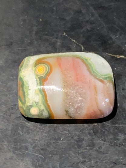 Jaspe Orbiculaire (Aussi appelé Jaspe Océan), cabochon de forme 'rectangle' - ± 20 x 16 x 6 mm - 3,2 gr. - Qualité AAA !