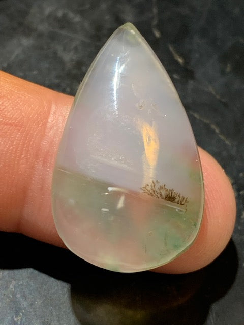 Agate Mousse dendritique/ Agate Lichen, cabochon en forme de 'goutte' - ± 31 x 20 x 6 mm - 5,3 gr. - Qualité AAA !