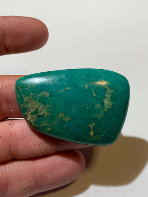 Turquoise, cabochon de forme asymétrique de 55 mm x 36 x 11 - 27,1 gr. - Parfait en bijouterie, collection, exposition...
