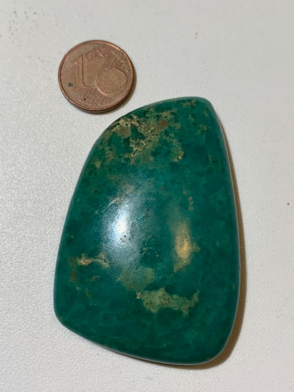 Turquoise, cabochon de forme asymétrique de 55 mm x 36 x 11 - 27,1 gr. - Parfait en bijouterie, collection, exposition...