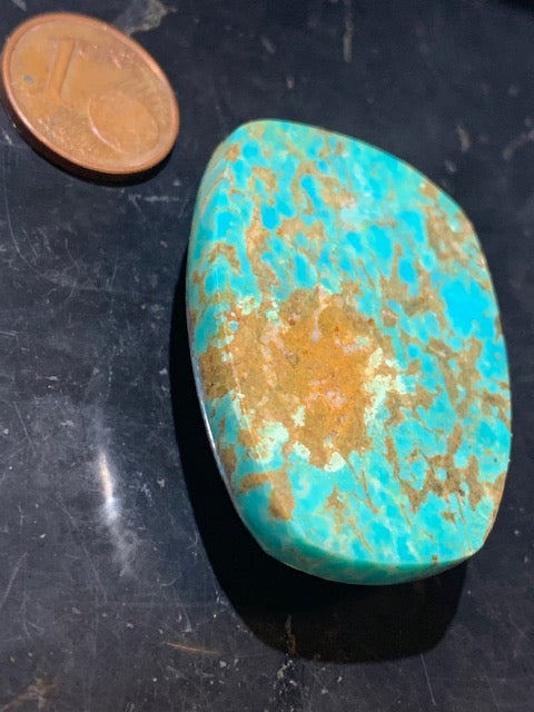 Turquoise, cabochon de forme asymétrique de 40 mm x 29 x 12 - 17,4 gr. - Parfait en bijouterie, collection, exposition...