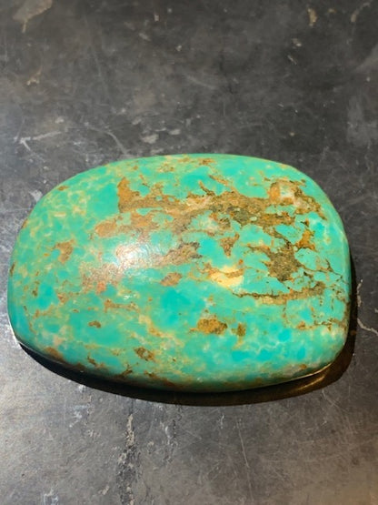 Turquoise, cabochon de forme asymétrique de 40 mm x 29 x 12 - 17,4 gr. - Parfait en bijouterie, collection, exposition...