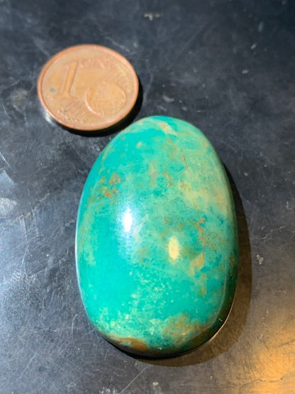Turquoise, cabochon de forme asymétrique de 36 mm x 24 x 11 - 12,8 gr. - Parfait en bijouterie, collection, exposition...