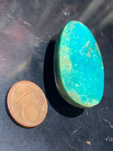 Turquoise, cabochon de forme asymétrique de 36 mm x 24 x 11 - 12,8 gr. - Parfait en bijouterie, collection, exposition...