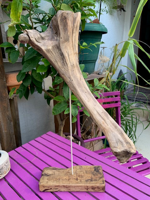 Sculpture en bois flotté de Loire - 'Éléphanteau' - 49 cm de hauteur × 30 × 15 / ± 0,5 kg - Création Zen Curiosity