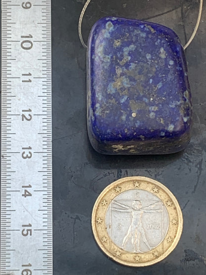 Lapis lazuli, pierre de finition polie et percée en latéral, qualité AA à AAA, 32mm x 26 x 20, parfait pour faire une composition de collier ou en pendentif !