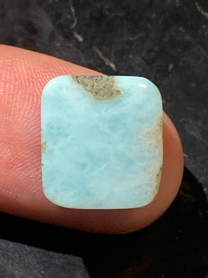 Larimar – Cabochon carré de 15 × 14 × 6 mm - 2,9 gr. - Nuances naturelles magnifiques, parfait pour bijoux raffinés, collectionneur passionné ou exposition