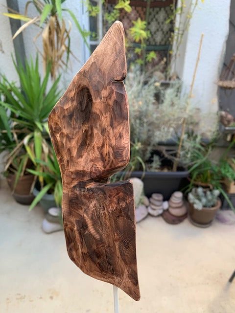 Sculpture en bois flotté de Loire - 'Sourire en coin' - 48 cm de hauteur × 17 × 10 / ± 0,5 kg - Création Zen Curiosity