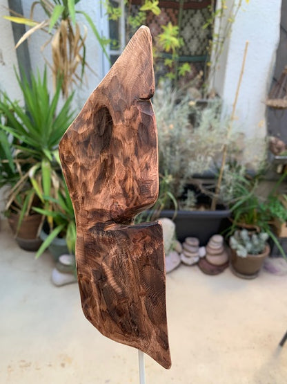 Sculpture en bois flotté de Loire - 'Sourire en coin' - 48 cm de hauteur × 17 × 10 / ± 0,5 kg - Création Zen Curiosity