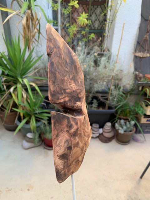 Sculpture en bois flotté de Loire - 'Sourire en coin' - 48 cm de hauteur × 17 × 10 / ± 0,5 kg - Création Zen Curiosity