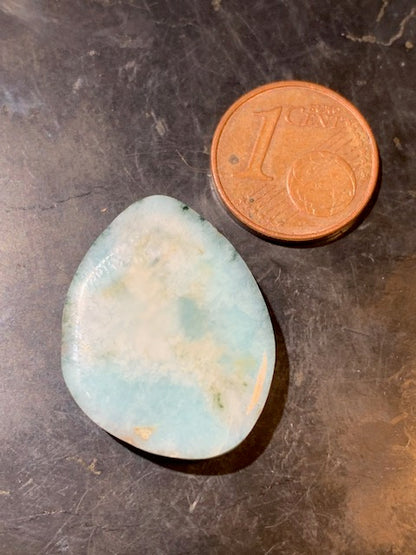 Larimar – Cabochon asymétrique de 24 × 19 × 5 mm - 4 gr. - Nuances naturelles magnifiques, parfait pour bijoux raffinés, collectionneur passionné ou exposition