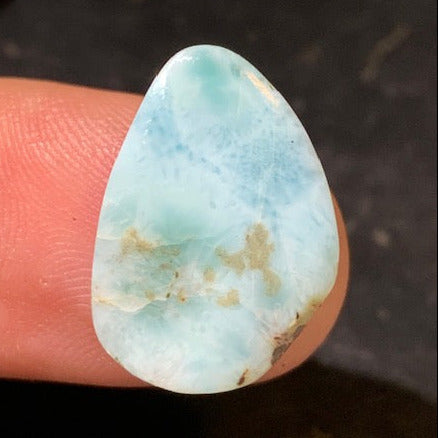 Larimar – Cabochon asymétrique de 20 × 14 × 5 mm - 2,3 gr. - Nuances naturelles magnifiques, parfait pour bijoux raffinés, collectionneur passionné ou exposition