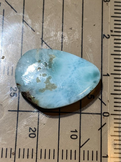Larimar – Cabochon asymétrique de 20 × 14 × 5 mm - 2,3 gr. - Nuances naturelles magnifiques, parfait pour bijoux raffinés, collectionneur passionné ou exposition