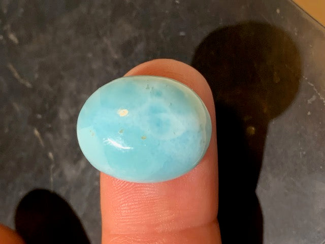 Larimar – Cabochon de forme ovale de 21 × 17 × 9 mm - 5 gr. - Nuances naturelles magnifiques, parfait pour bijoux raffinés, collectionneur passionné ou exposition