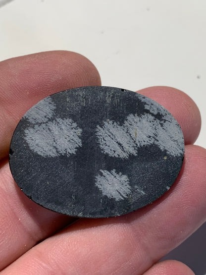 Obsidienne Neige – Cabochon de forme ovale de 40 × 30 × 5 mm - 8,2 gr. - Superbe pièce !