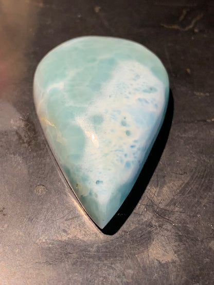 Larimar – Cabochon en forme de goutte de 36 × 24 × 9 mm - 11,2 gr. - Nuances naturelles magnifiques, parfait pour bijoux raffinés, collectionneur passionné ou exposition