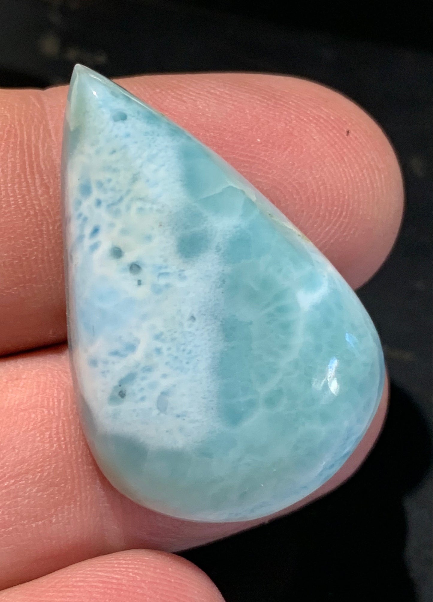 Larimar – Cabochon en forme de goutte de 36 × 24 × 9 mm - 11,2 gr. - Nuances naturelles magnifiques, parfait pour bijoux raffinés, collectionneur passionné ou exposition