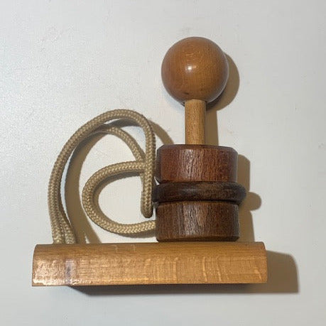 Casse tête Chinois - Année 1990 – 112 × 75 × 142 cm – 200 g