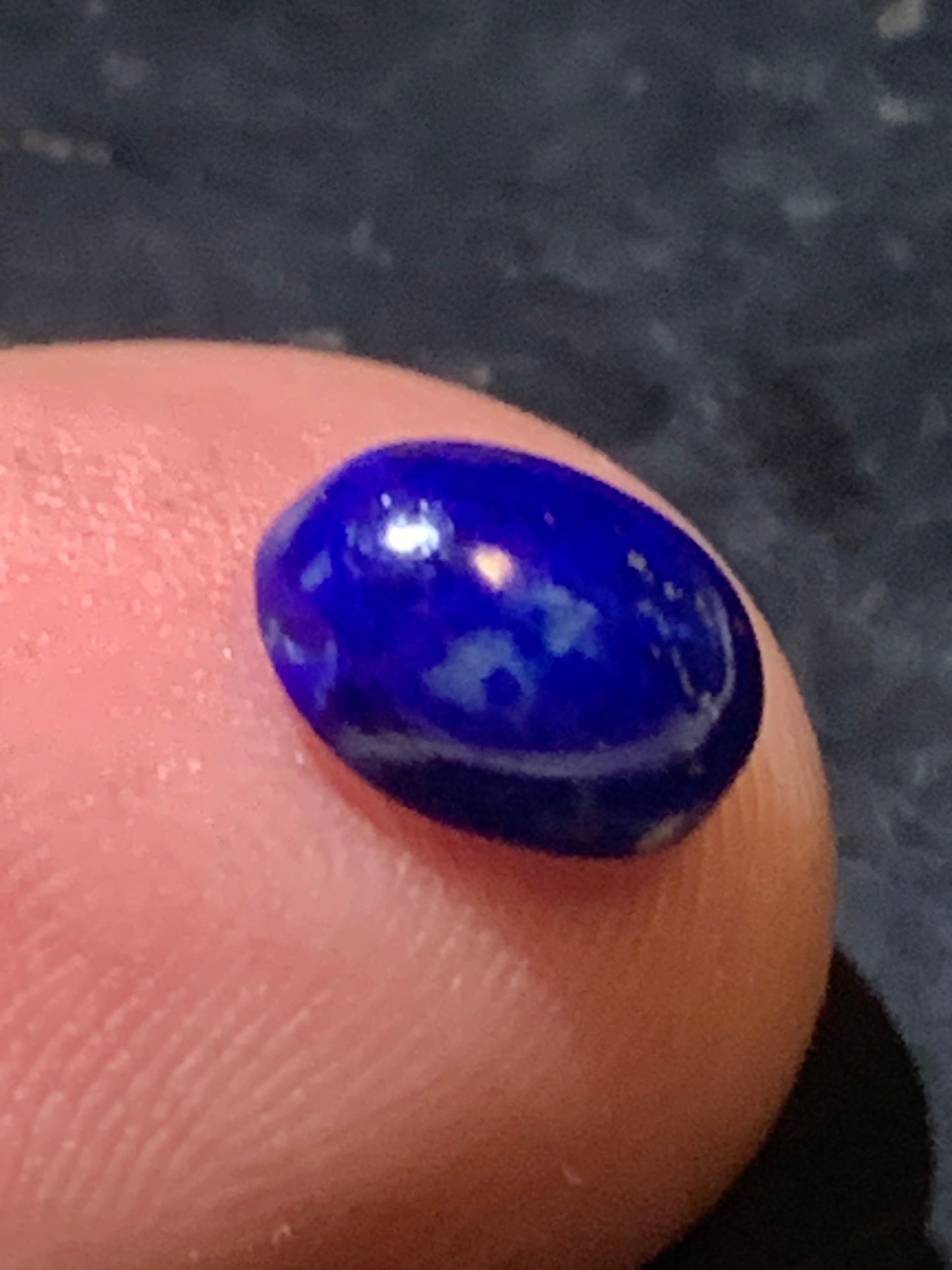 Lapis lazuli, cabochon de 10 mm x 7 x 4 - 2 carats. Parfait en bijouterie, collection ,exposition...