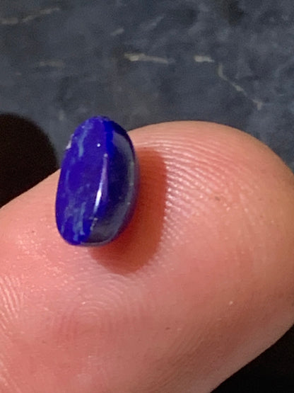 Lapis lazuli, cabochon de 10 mm x 7 x 4 - 2 carats. Parfait en bijouterie, collection ,exposition...