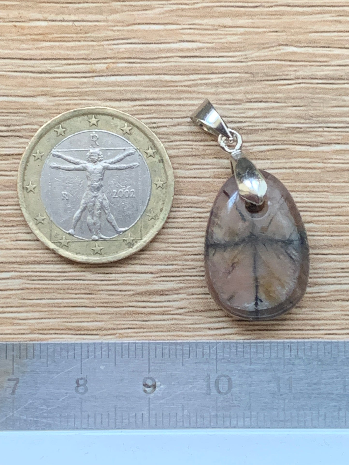 Chiastolite/ Andalousite, pendentif de 33 millimètres x18x7. Vendu avec ou sans cordon noir et réglable de 60 cm !