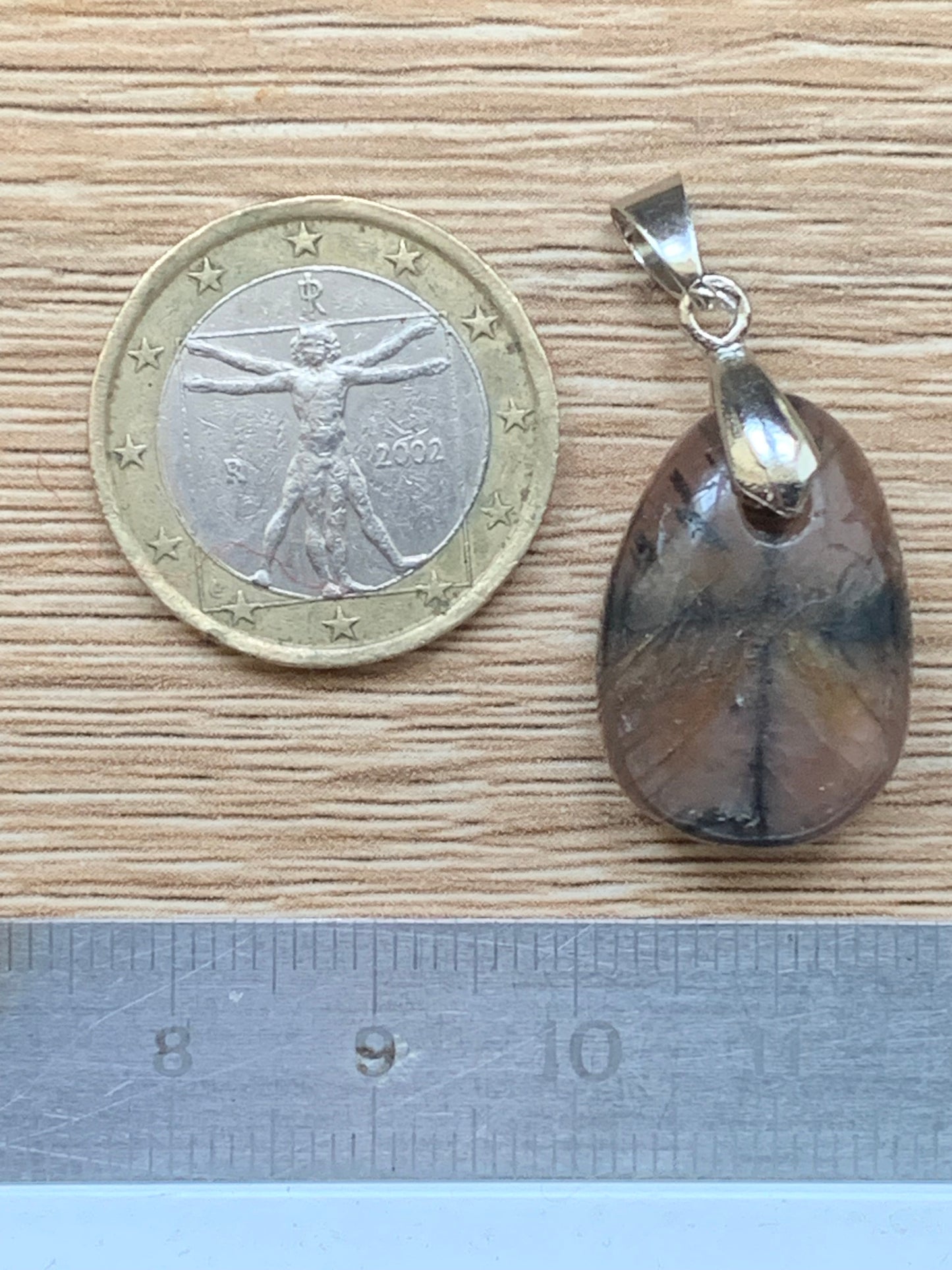 Chiastolite/ Andalousite, pendentif de 33 millimètres x18x7. Vendu avec ou sans cordon noir et réglable de 60 cm !