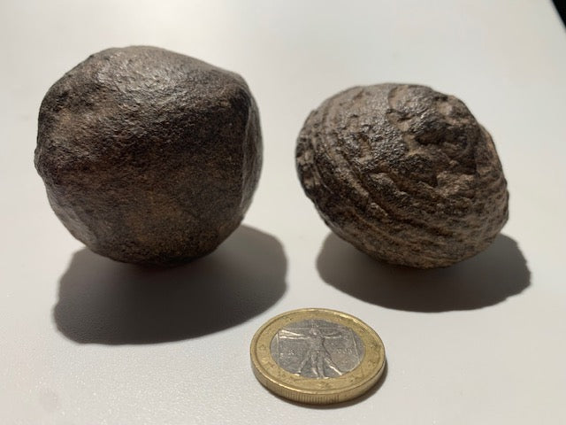 Boules de Moqui ou Pierres des Chamans - Paire unique de Ø 55 mm  – 265 g (les deux)