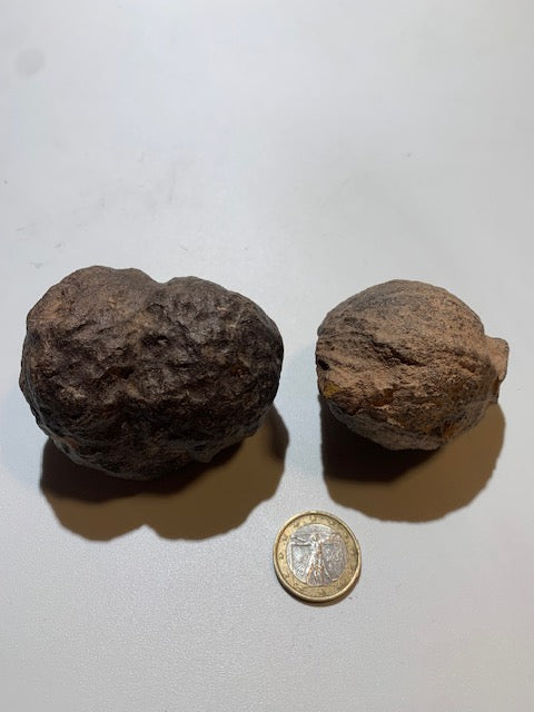 Boules de Moqui ou Pierres des Chamans - Paire unique de Ø 60 mm  – 383,7 g (les deux)